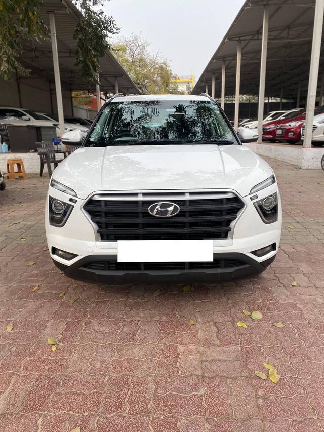 https://images10.gaadi.com/usedcar_image/4394627/original/processed_4e78e4cb-a9c7-411f-a547-246f852c492d.jpg?imwidth=6400