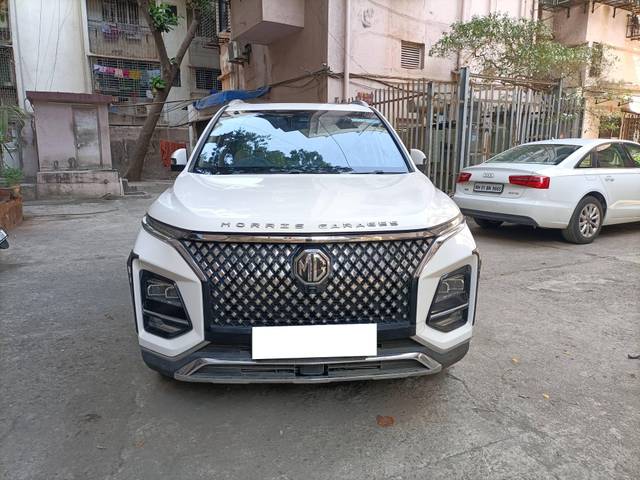 https://images10.gaadi.com/usedcar_image/4394628/original/processed_51c82798b82cf9618ff515a1b2767130.jpg?imwidth=6400