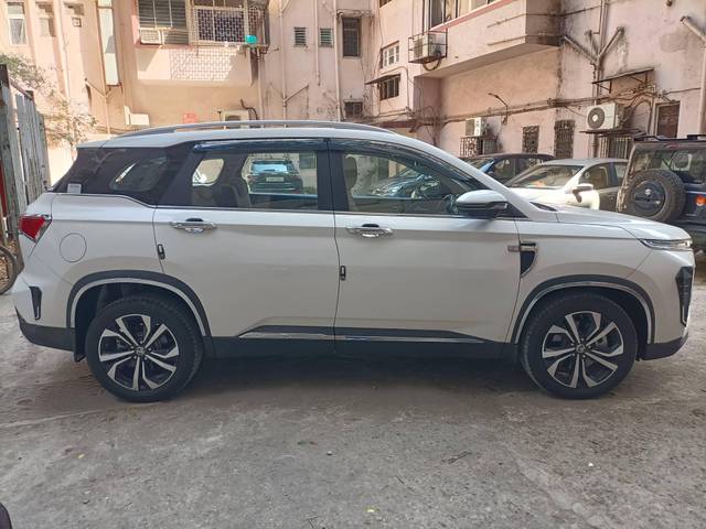 https://images10.gaadi.com/usedcar_image/4394628/original/processed_aee1d72d5382ba1eb8bb6cb516e88ebd.jpg?imwidth=6401