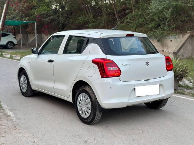 https://images10.gaadi.com/usedcar_image/4394682/original/processed_1481ea63-06b0-443f-863c-f2fb4698de00.jpg?imwidth=6402