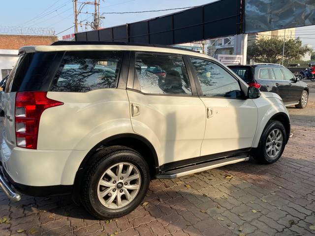 https://images10.gaadi.com/usedcar_image/4394699/original/processed_26a8fdbb-eed8-4a2d-9564-502727fe7e37.jpg?imwidth=6402