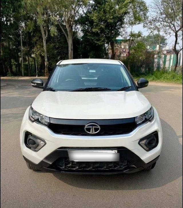 https://images10.gaadi.com/usedcar_image/4394705/original/processed_f848ef91648a9d26b988cf8bc5b594bf.jpg?imwidth=6400