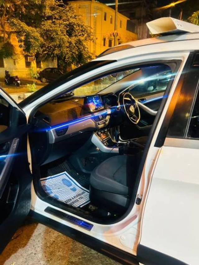 https://images10.gaadi.com/usedcar_image/4394740/original/fab7a97efc1d584fb7b492c0d4f3f1e3.jpg?imwidth=6401