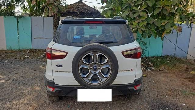 https://images10.gaadi.com/usedcar_image/4394766/original/processed_d37b2840-31e5-4ac1-8f60-3ad48bce0dc7.JPG?imwidth=6401