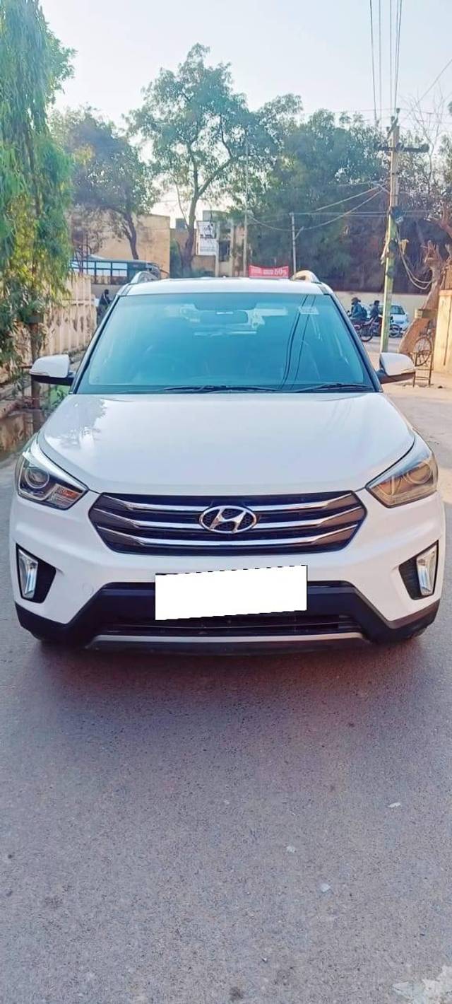 https://images10.gaadi.com/usedcar_image/4394808/original/processed_f477dc4dc2f8592eef530e85cd8027f3.jpg?imwidth=6400