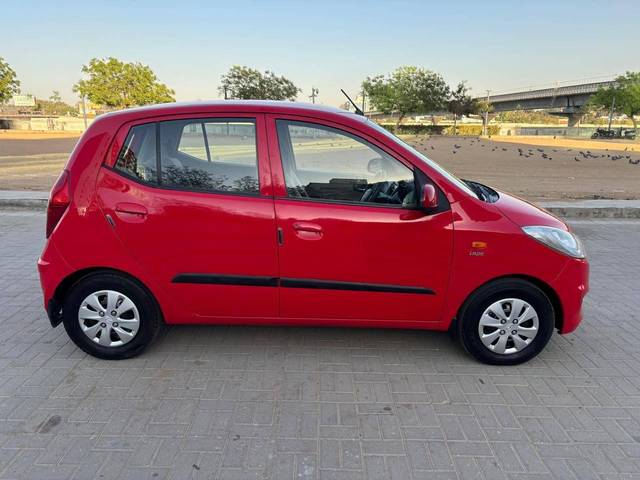 https://images10.gaadi.com/usedcar_image/4394824/original/processed_916190c129df07e87697175a1a065105.jpg?imwidth=6401