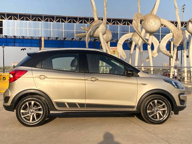 https://images10.gaadi.com/usedcar_image/4394843/original/processed_d1d480f7dedbb9c35cafcb72e5ba1a43.jpeg?imwidth=6401