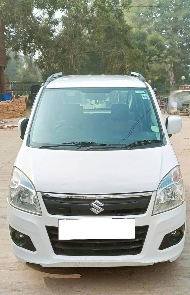 https://images10.gaadi.com/usedcar_image/4394844/original/processed_b10d1eac2b5a58f846a94102d9019692.jpg?imwidth=6402