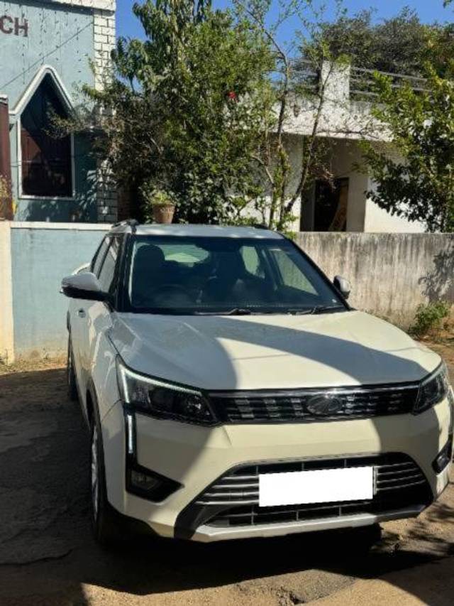 https://images10.gaadi.com/usedcar_image/4394973/original/processed_cf6d8955-ee33-46bb-be5a-fff9ce754367.jpg?imwidth=6400