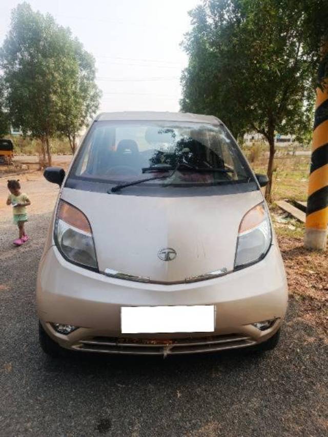 https://images10.gaadi.com/usedcar_image/4395043/original/processed_a11fac1c-a192-46c1-827f-d0f2c5e123fd.jpg?imwidth=6400