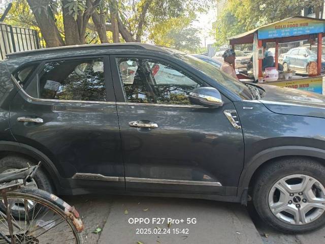https://images10.gaadi.com/usedcar_image/4395054/original/94fbd904290eec7191861714e2d43229.jpeg?imwidth=6402