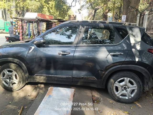 https://images10.gaadi.com/usedcar_image/4395054/original/ca61b8d1cf4f94fb5525829bdd87197e.jpeg?imwidth=6401
