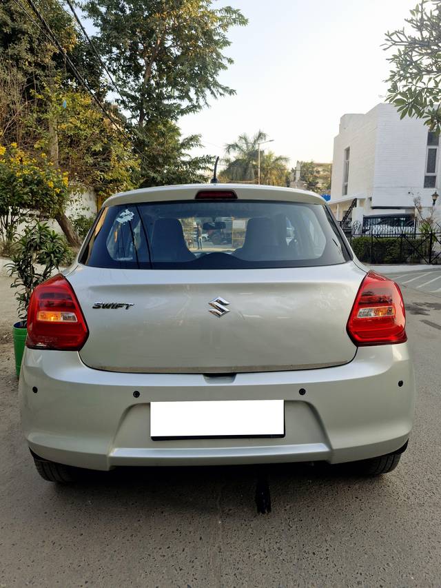 https://images10.gaadi.com/usedcar_image/4395195/original/processed_bb2946c45a55da64f4788cc8d93295ff.jpg?imwidth=6402