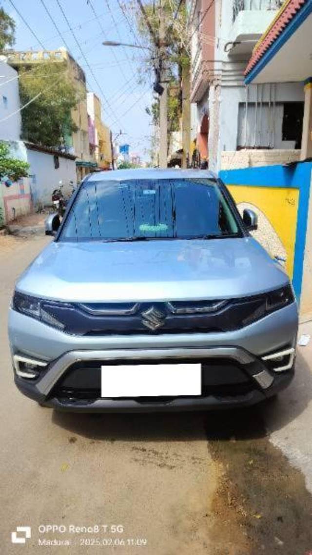 https://images10.gaadi.com/usedcar_image/4395223/original/processed_183031c8-8359-4e83-8c24-beb8c2a9658f.jpg?imwidth=6400