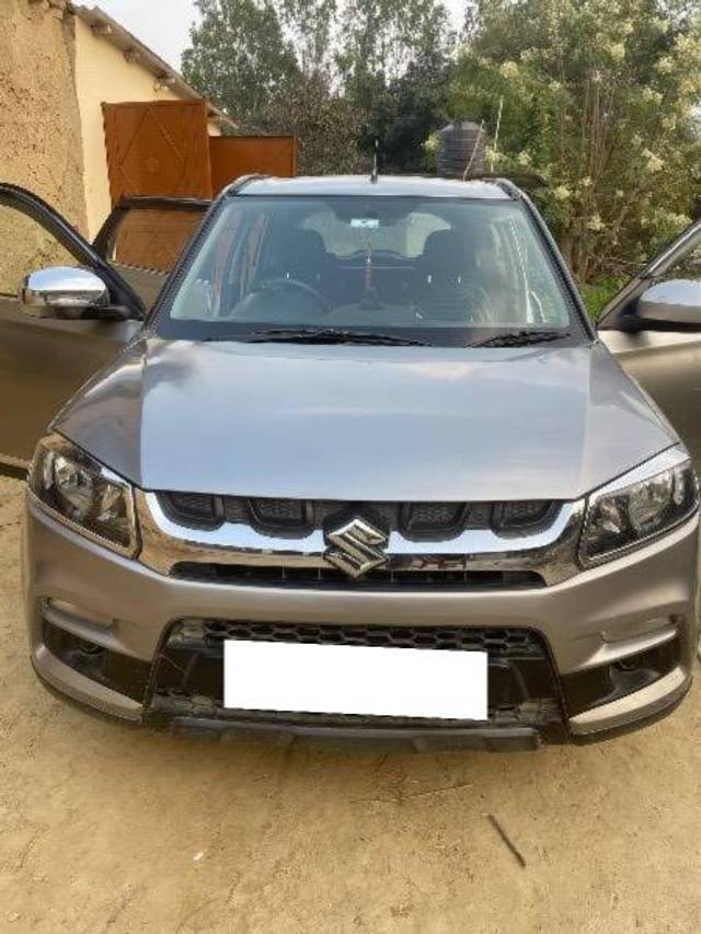 https://images10.gaadi.com/usedcar_image/4395268/original/processed_09d11b52-0512-4499-99b1-f688fff621cb.jpeg?imwidth=6402