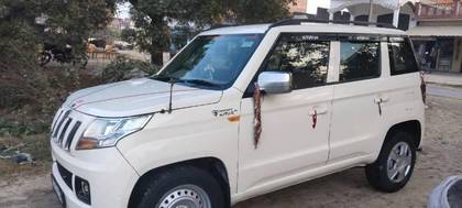 Mahindra TUV 300 T6 Mahindra TUV 300 T6