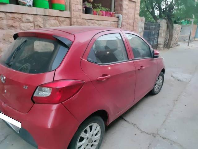 https://images10.gaadi.com/usedcar_image/4395292/original/processed_5582a2c5-93f9-423a-83df-a27cad95f021.jpg?imwidth=6402