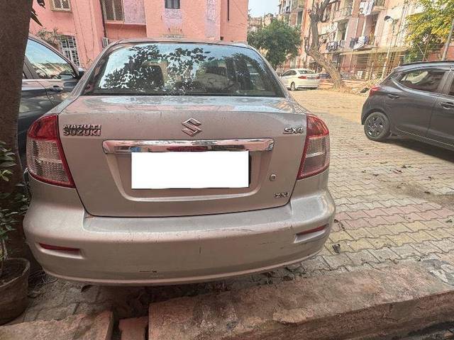 https://images10.gaadi.com/usedcar_image/4395383/original/5890fae12ad7b96a7027482b9a21642e.jpeg?imwidth=6402