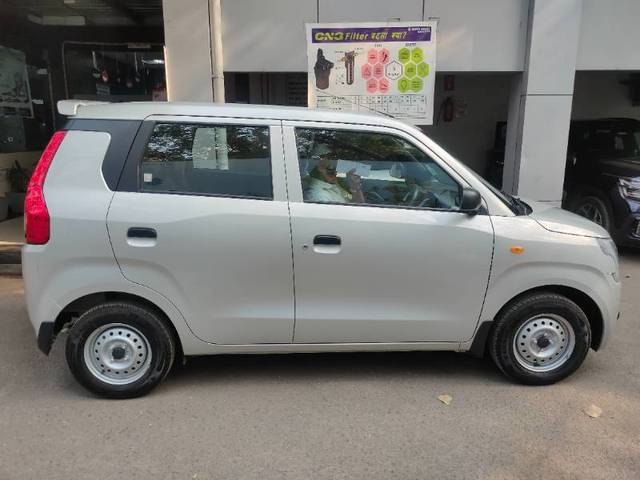 https://images10.gaadi.com/usedcar_image/4395404/original/89300230ab09137bd117d99ba7ec6319.jpg?imwidth=6402