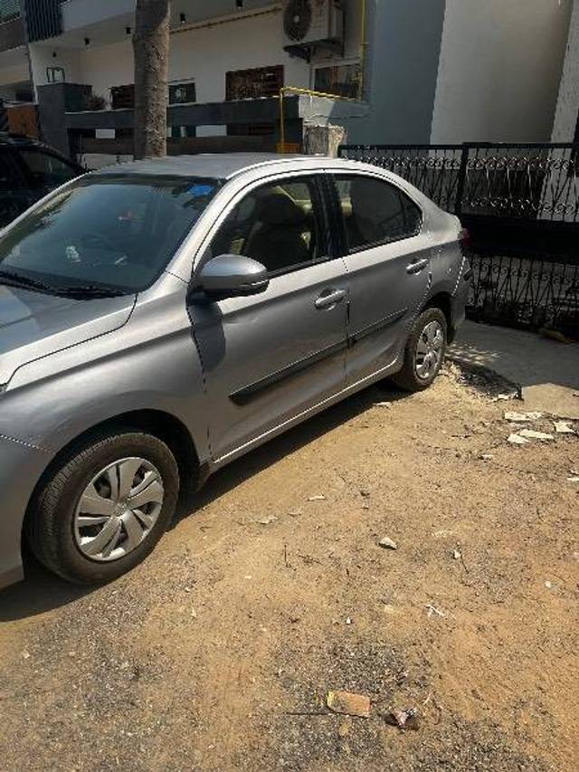 https://images10.gaadi.com/usedcar_image/4395442/original/6dc5fc044407ca6ace04020d7109d17c.jpeg?imwidth=6401