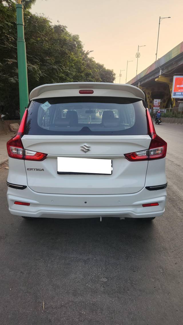 https://images10.gaadi.com/usedcar_image/4395507/original/processed_5e107607874d800fb7f46b804a6c9634.jpg?imwidth=6401