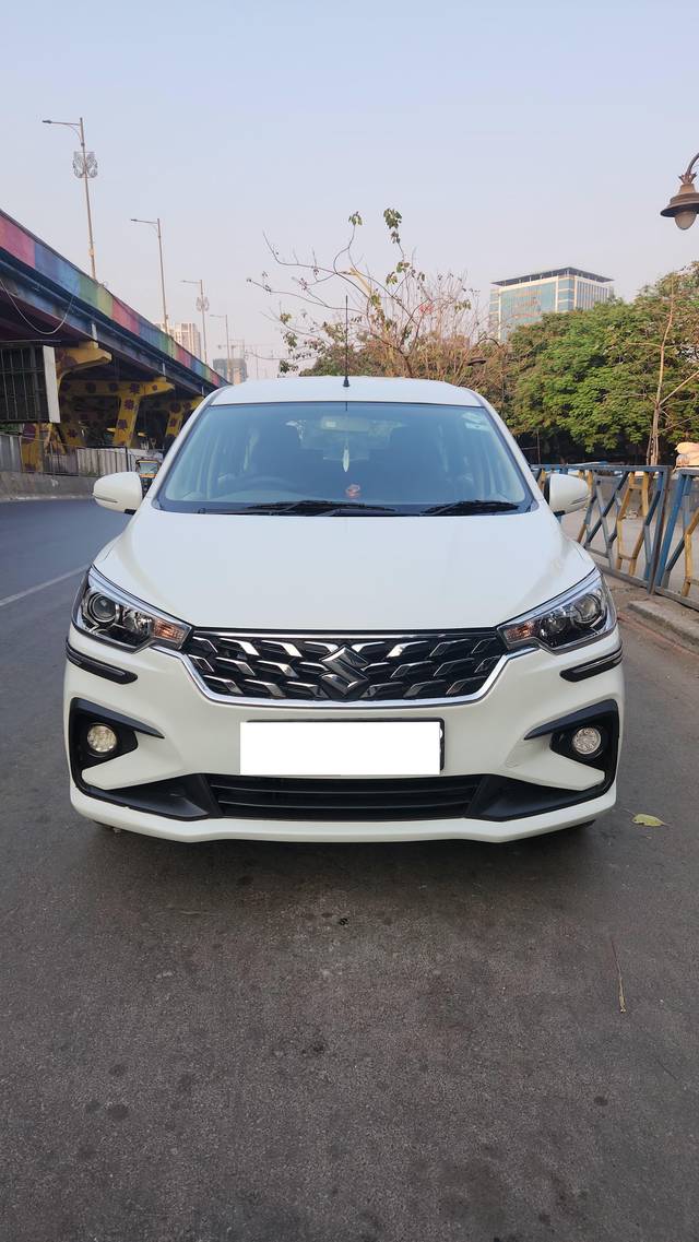 https://images10.gaadi.com/usedcar_image/4395507/original/processed_cf4e6e97b356eefbd7b41e78835485ac.jpg?imwidth=6402