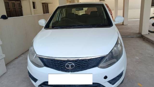 https://images10.gaadi.com/usedcar_image/4395636/original/processed_60b3cad0-e0a1-49cc-9544-d055d9b0d30a.jpg?imwidth=6400