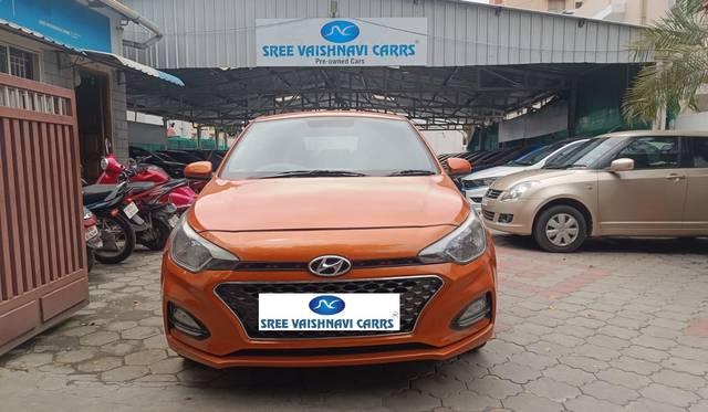 https://images10.gaadi.com/usedcar_image/4395671/original/55b42d790222fd9f99370835eb544e81.jpeg?imwidth=6400