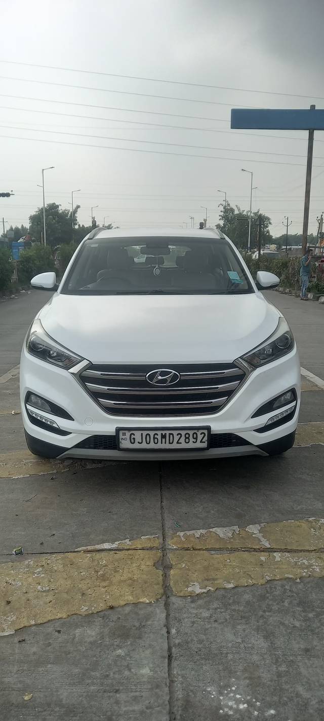 https://images10.gaadi.com/usedcar_image/4395720/original/a1033992f33a228642d2c5e887783c7f.jpg?imwidth=6400