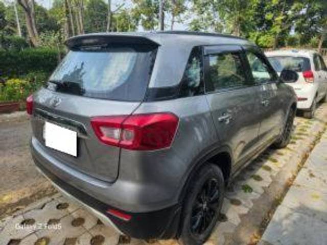 https://images10.gaadi.com/usedcar_image/4395766/original/processed_b3ae75c9e0f4f180fb5246a0c5e2e7e3.jpg?imwidth=6401