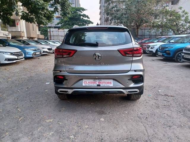 https://images10.gaadi.com/usedcar_image/4395769/original/processed_f2a9233fa9b7b5e45762f5a35a5edbd0.jpeg?imwidth=6401