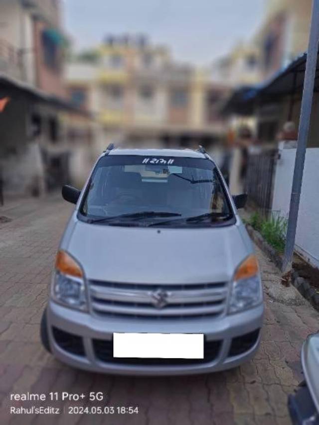 https://images10.gaadi.com/usedcar_image/4395792/original/processed_05fb7fc8-0216-4cf1-8302-d6029ba490d4.jpg?imwidth=6401