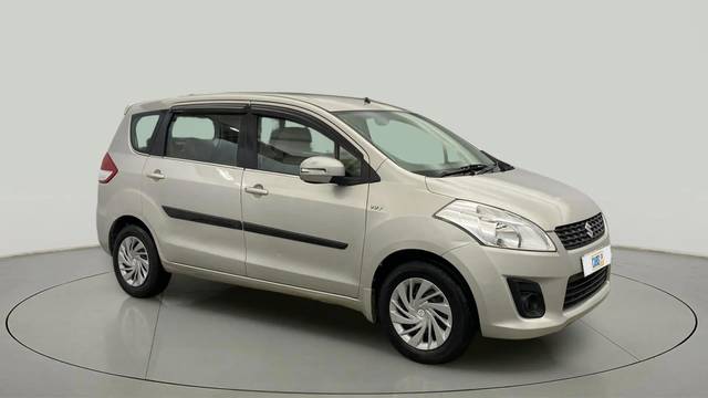 https://images10.gaadi.com/usedcar_image/4395803/original/8854cec7dde9f1647c7c81616b7e6b60.jpg?imwidth=6400