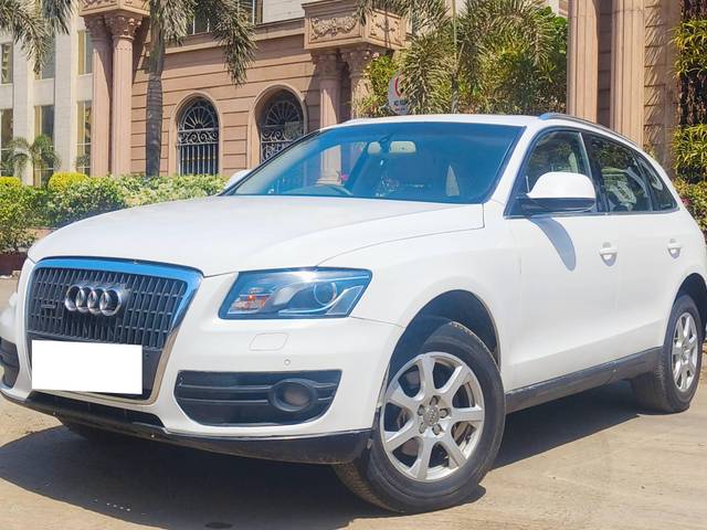 https://images10.gaadi.com/usedcar_image/4395834/original/processed_b35a095bab2eabac174c6afc2a869f4f.jpg?imwidth=6402