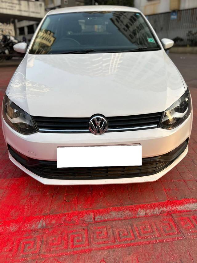 https://images10.gaadi.com/usedcar_image/4395915/original/processed_4015ef853c2e64890e92c5adb368a30f.jpg?imwidth=6400