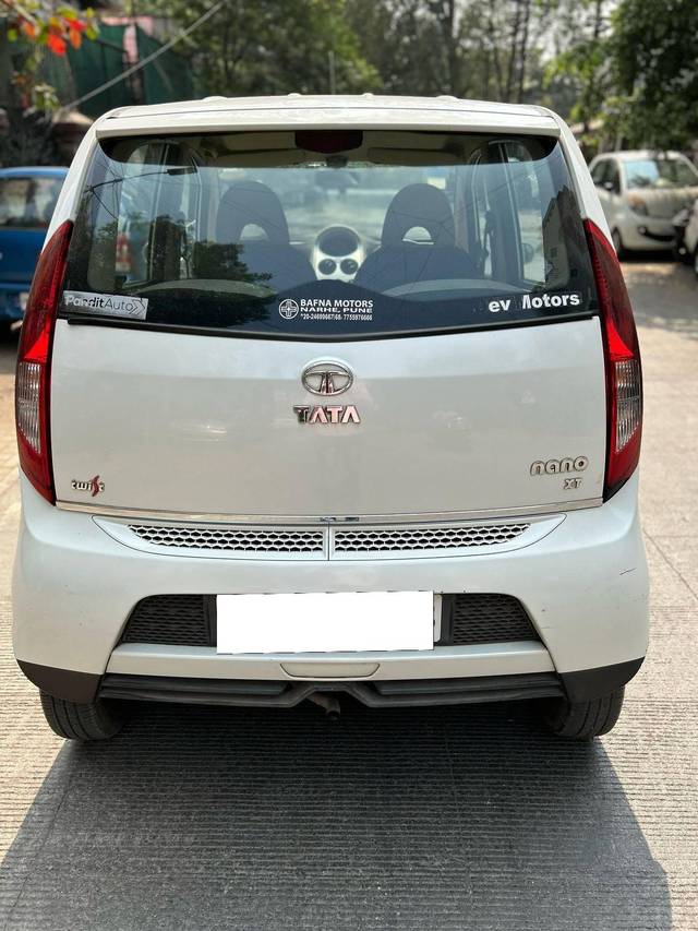 https://images10.gaadi.com/usedcar_image/4395950/original/processed_9c88af9efcf4a199f984273f225852e4.jpg?imwidth=6401