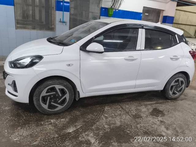 https://images10.gaadi.com/usedcar_image/4395959/original/f4d2116650a1b79ed49dd0ded3f0da44.jpg?imwidth=6402