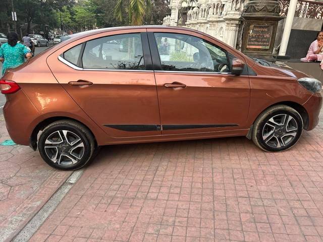 https://images10.gaadi.com/usedcar_image/4395972/original/processed_deb6aa6b60538a421609980ef3141ab6.jpg?imwidth=6401