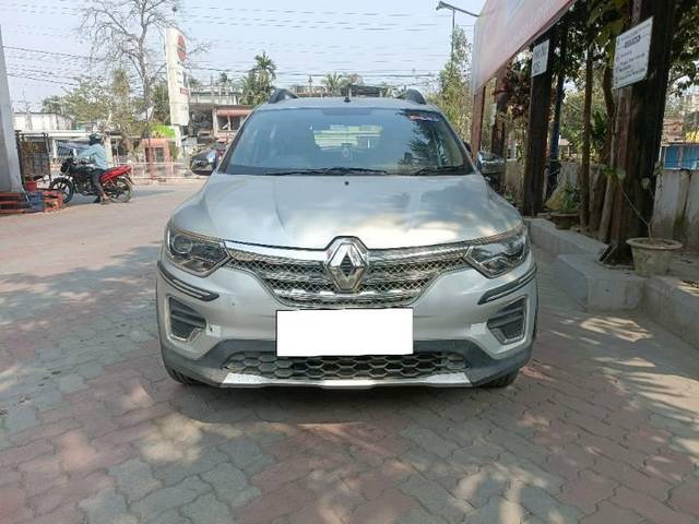 https://images10.gaadi.com/usedcar_image/4395973/original/processed_0224d997-1807-4417-bf72-4d8e154d6e0f.jpg?imwidth=6400