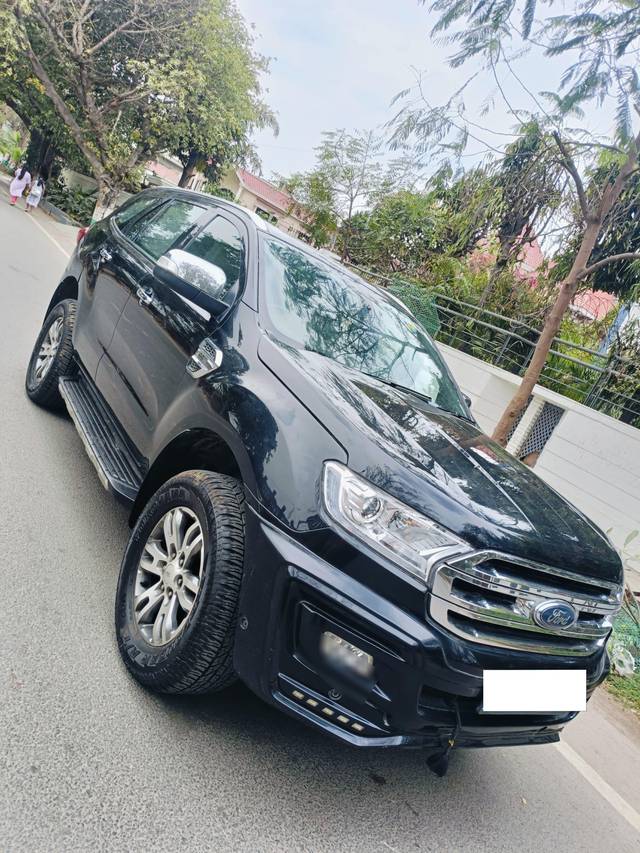 https://images10.gaadi.com/usedcar_image/4395993/original/processed_750cba334274f58e22fdb0694e612c51.jpg?imwidth=6400