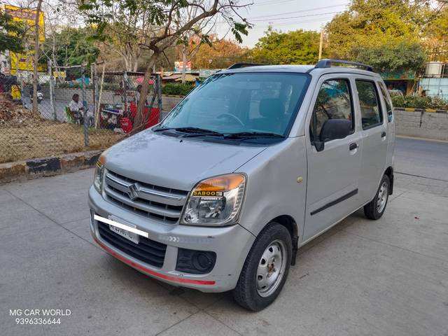 https://images10.gaadi.com/usedcar_image/4396080/original/processed_f82b56517b173b8a9026a184ff463e0a.jpg?imwidth=6402