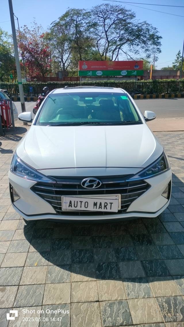 https://images10.gaadi.com/usedcar_image/4396110/original/1c9321d1789b4b4f0af6618f9bc1268d.jpg?imwidth=6400