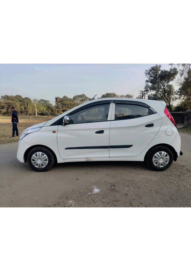 https://images10.gaadi.com/usedcar_image/4396163/original/89d3a92d9593be24a27dd4aee59730f7.jpeg?imwidth=6400