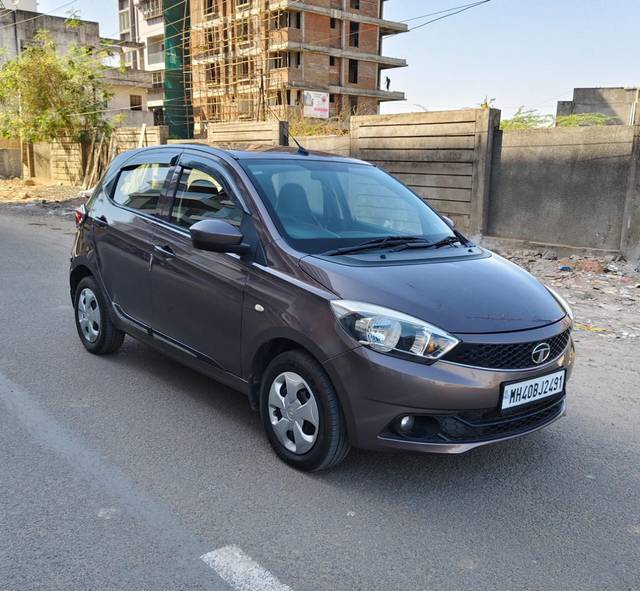 https://images10.gaadi.com/usedcar_image/4396164/original/8a057da3da3d7460441c1c8cb8725d06.jpg?imwidth=6400