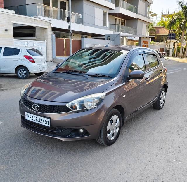 https://images10.gaadi.com/usedcar_image/4396164/original/e8c7fd1eadb34738718fa6f6ef5f3cc9.jpg?imwidth=6401