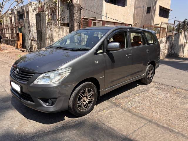 https://images10.gaadi.com/usedcar_image/4396193/original/328d3d8ed8cbd582f72cbfdf42042afe.jpg?imwidth=6402