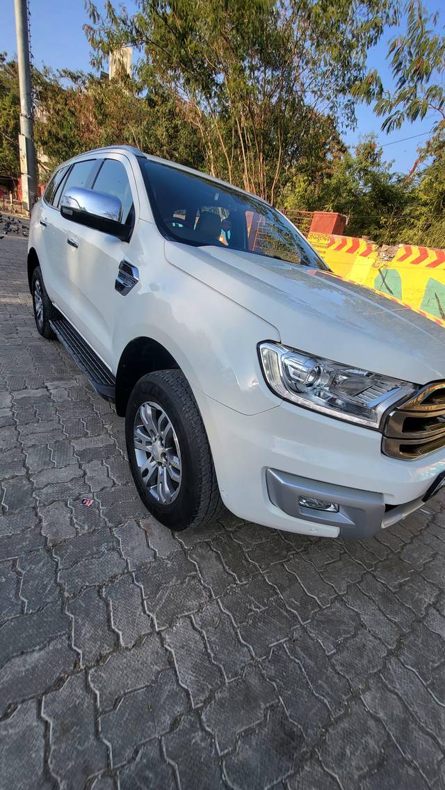 https://images10.gaadi.com/usedcar_image/4396396/original/processed_36cbe7b86ce502a54ca8191bc1f79b02.jpg?imwidth=6400