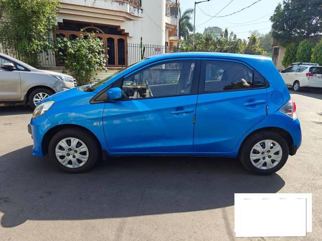 https://images10.gaadi.com/usedcar_image/4396420/original/processed_7d360d792d387cfbf52bfd53bee63877.jpg?imwidth=6402