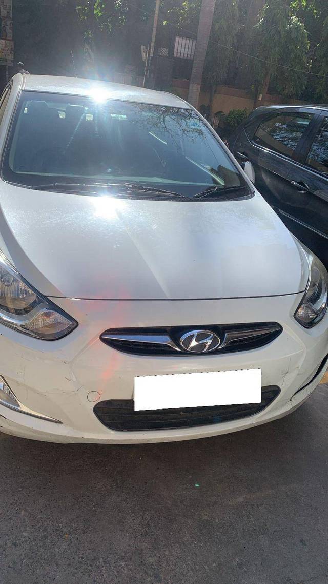 https://images10.gaadi.com/usedcar_image/4396436/original/2d3c2c7c9002430986e0c8ca67c6585b.jpg?imwidth=6400