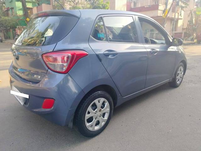 https://images10.gaadi.com/usedcar_image/4396494/original/processed_ccb2fee29d8bf736e91599ea6d2fad38.jpg?imwidth=6402